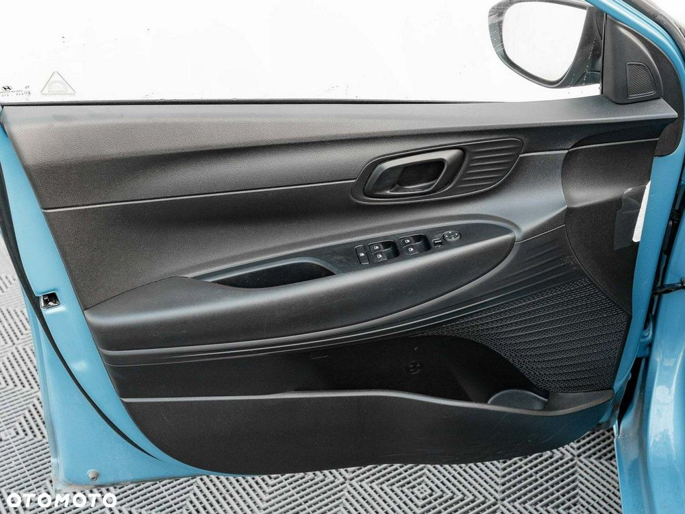 Hyundai i20 1.2 Pure - 11