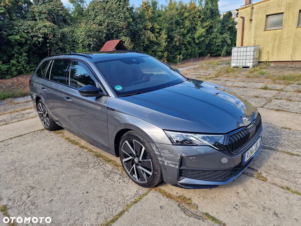 Skoda Octavia Combi 2.0 TDI DSG Sportline - 3