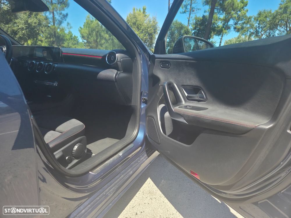 Mercedes-Benz A 180 d 7G-DCT AMG Line - 13