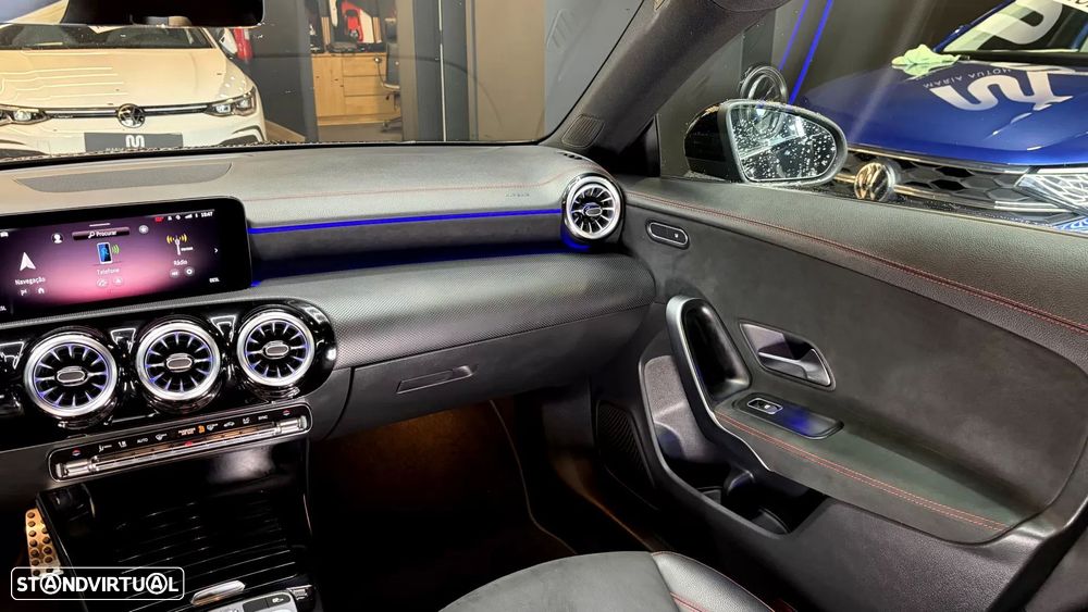 Mercedes-Benz CLA 180 d - 27