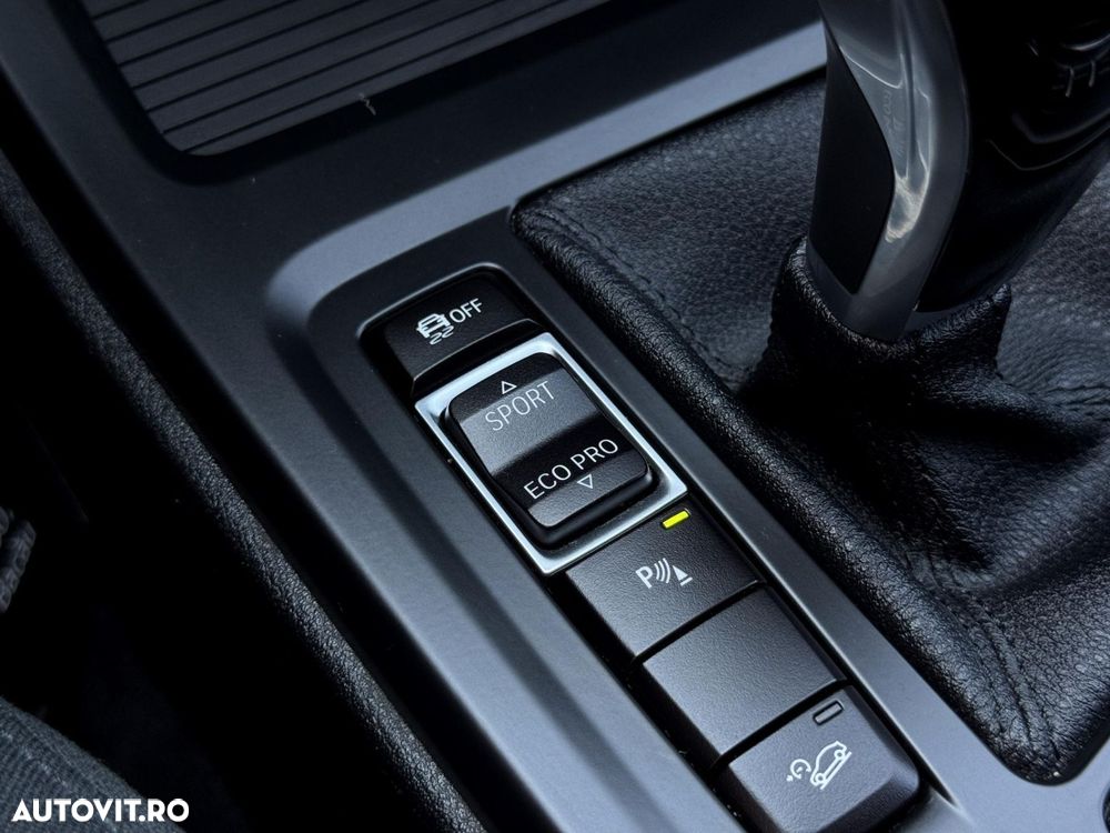 BMW X1 xDrive20i AT - 16