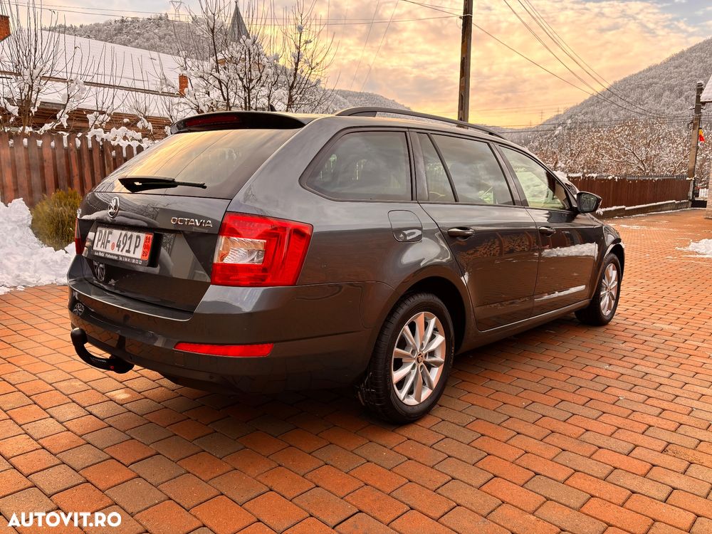 Skoda Octavia 2.0 TDI ELEGANCE - 31