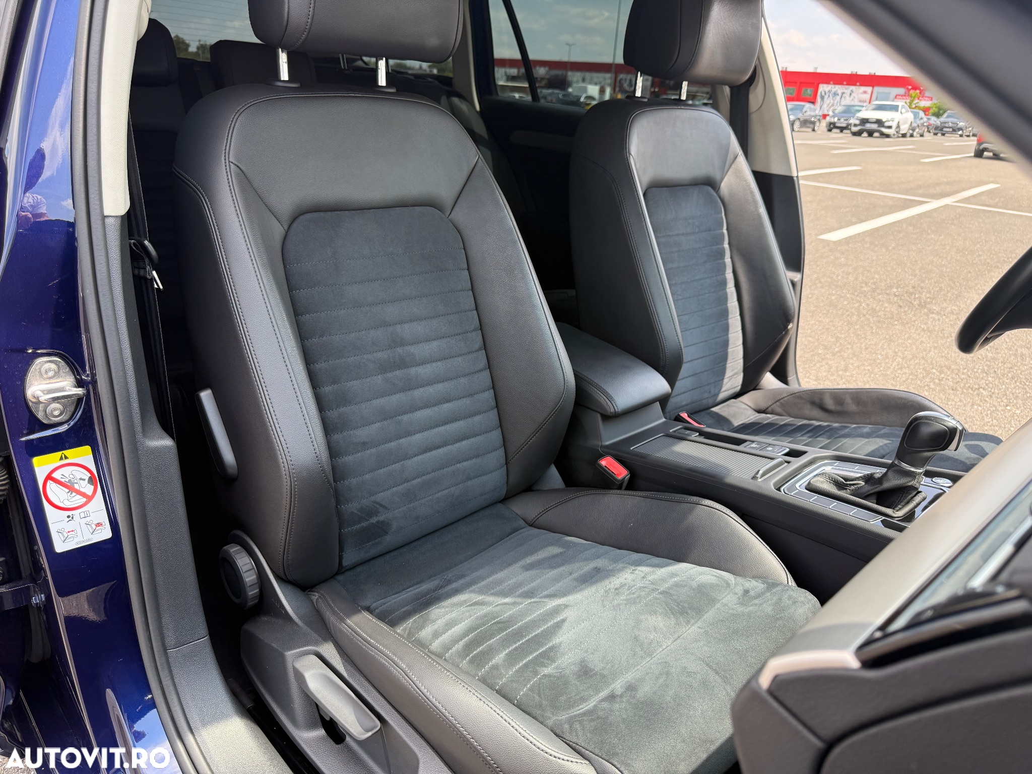 Volkswagen Passat Variant 2.0 TDI DSG 4Motion Highline - 39