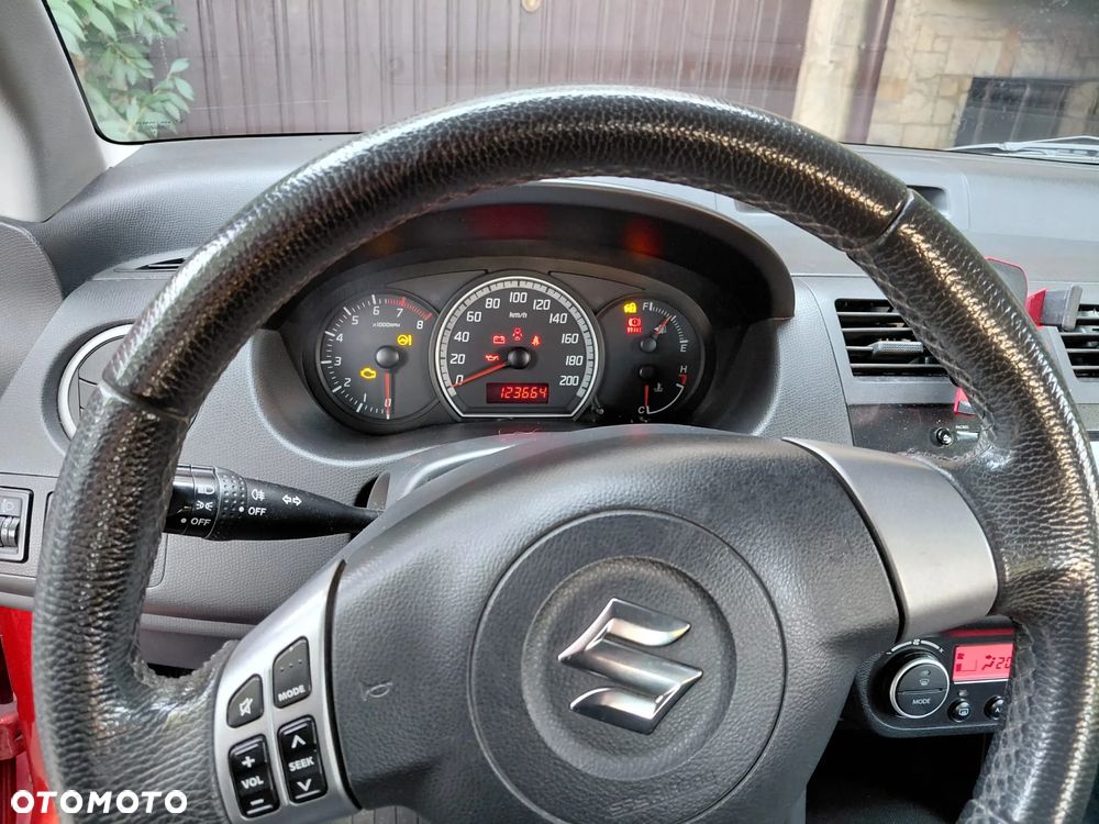 Suzuki Swift 1.3 Club - 14