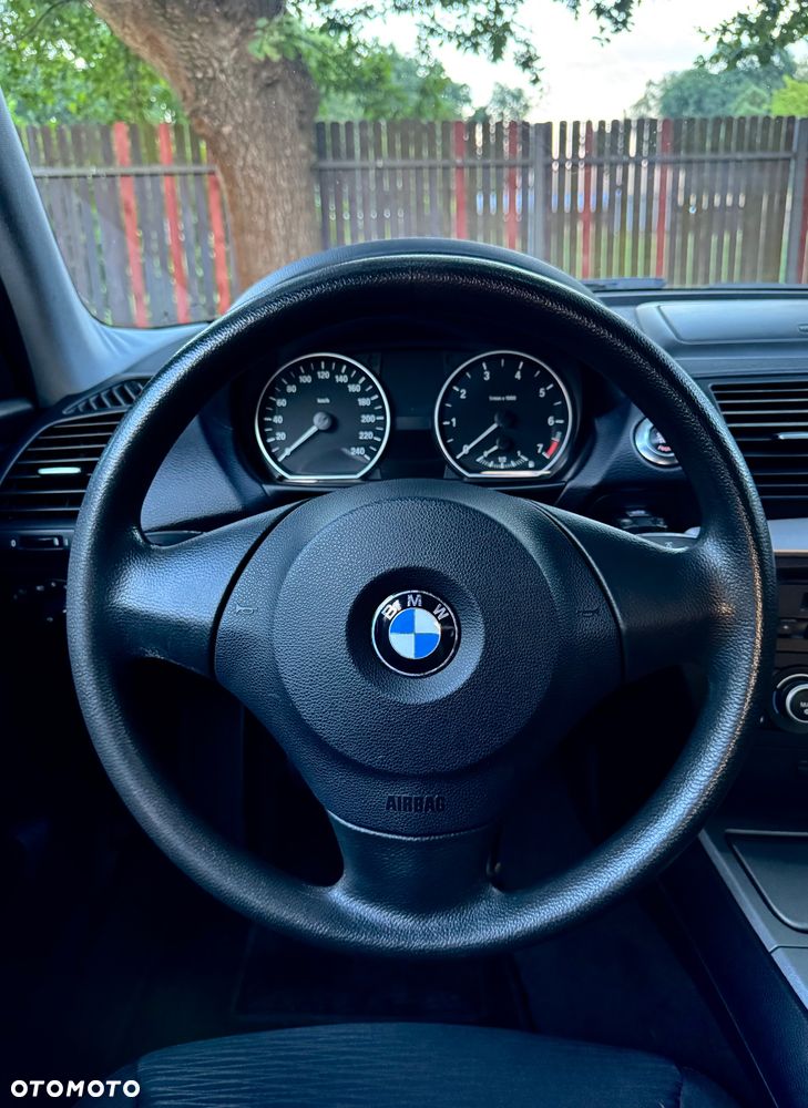 BMW Seria 1 116i - 13