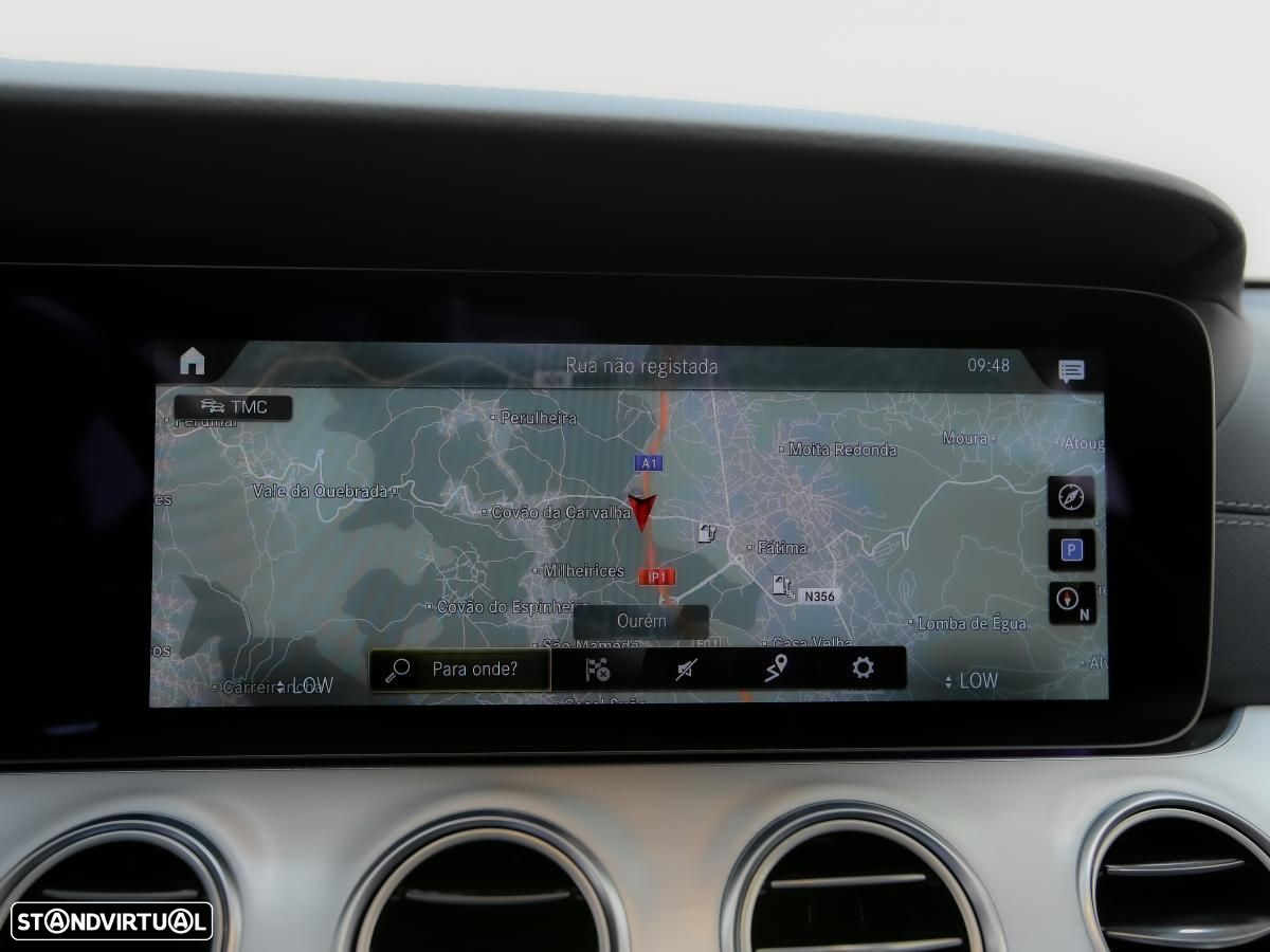 Mercedes-Benz E 300 de 4Matic T 9G-TRONIC AMG Line - 17