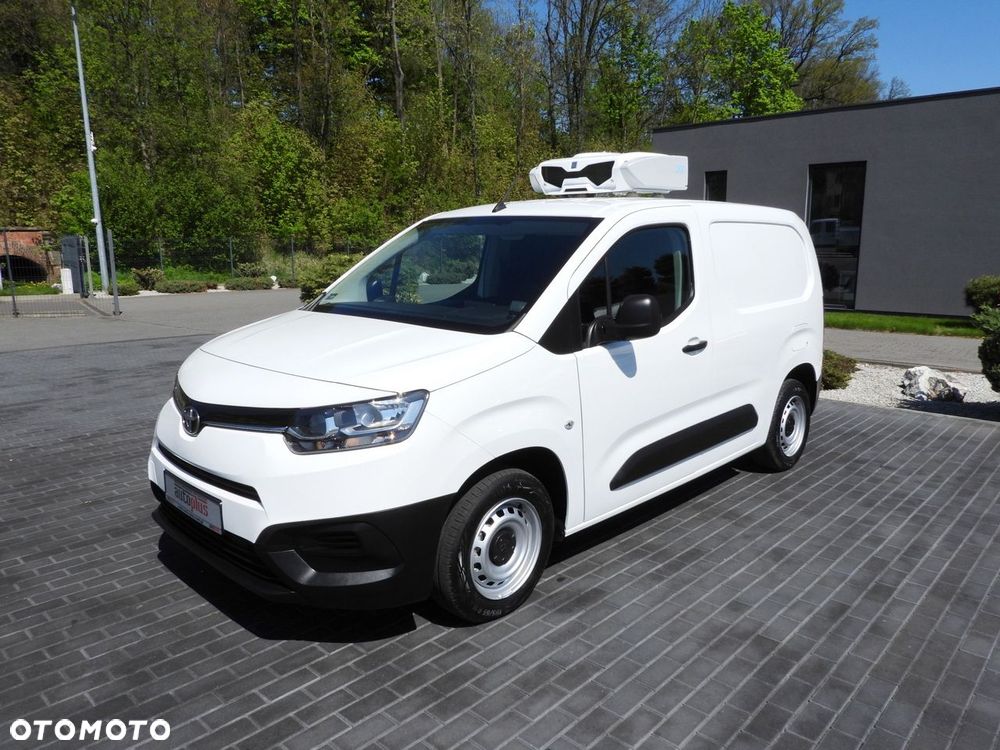 Toyota PROACE CITY  FURGON CHŁODNIA  -15*C ZASILANIE 230V TEMPOMAT KLIMATYZACJA  100KM - 22