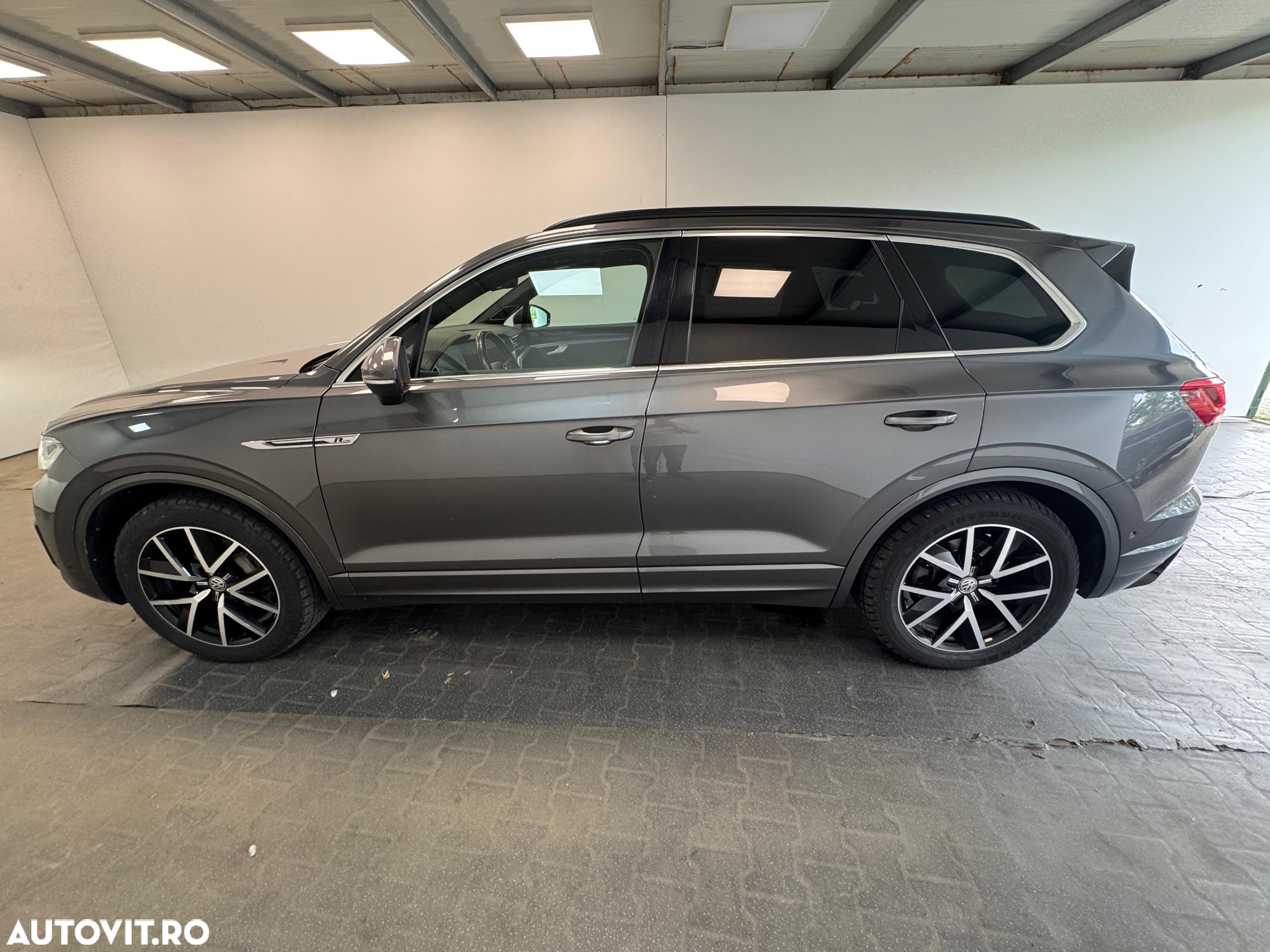 Volkswagen Touareg V6 TDI R-Style - 25