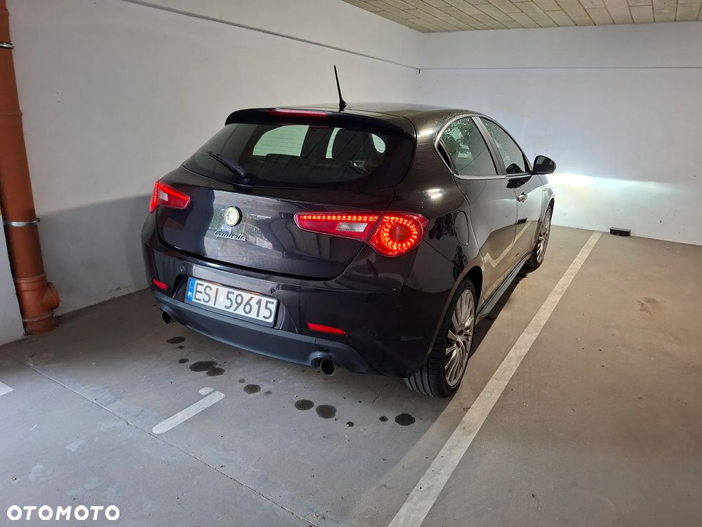 Alfa Romeo Giulietta 2.0 JTDM Distinctive TCT - 6