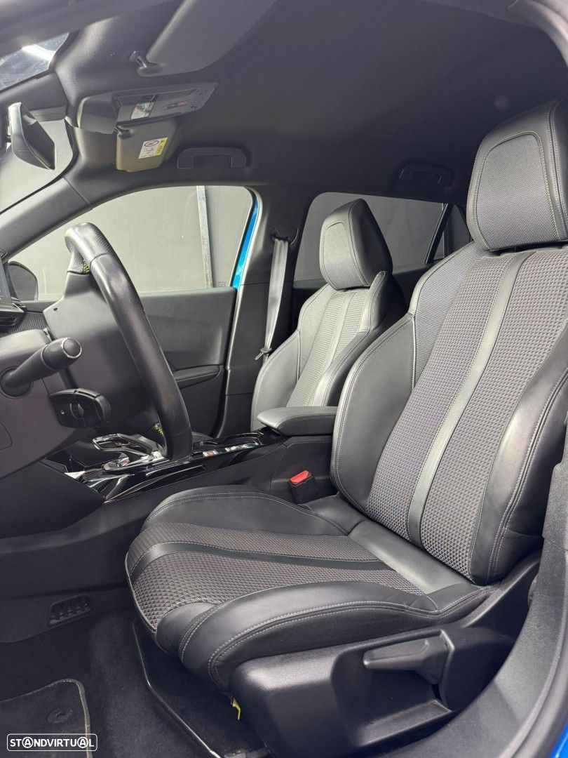Peugeot e-2008 50 kWh GT Line - 5