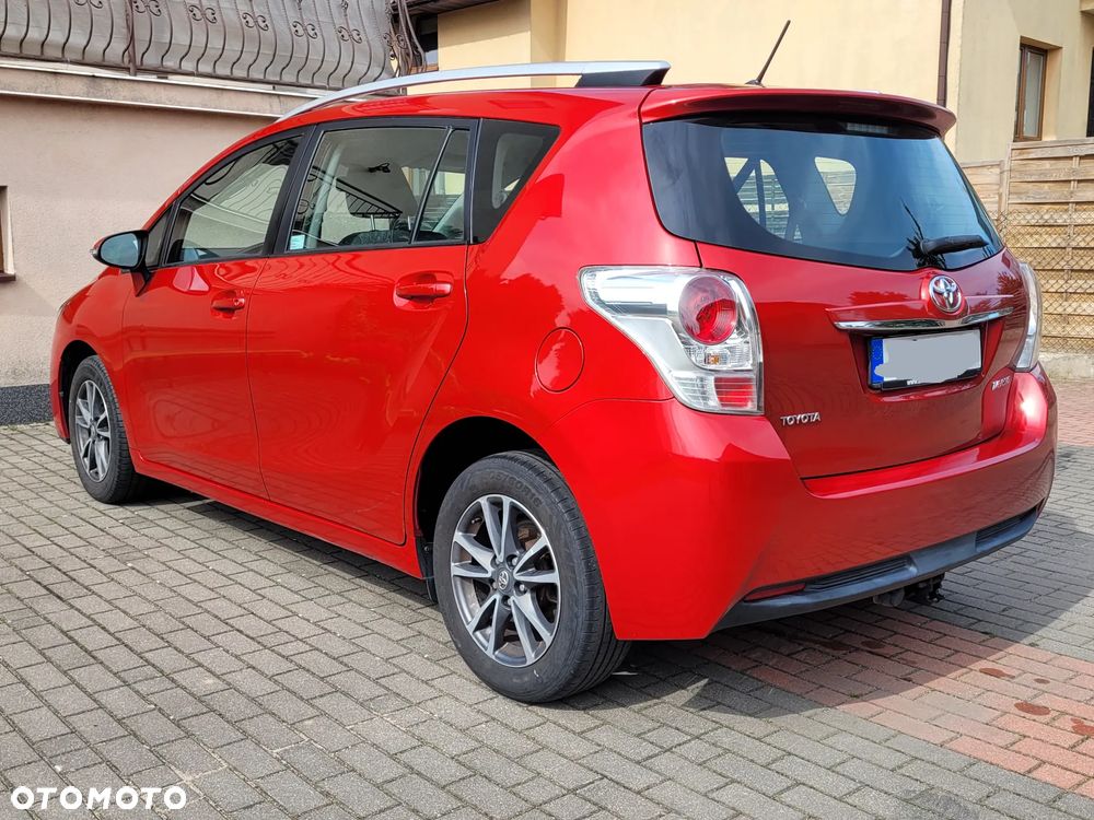 Toyota Verso 1.8 Prestige 7os EU6 - 4