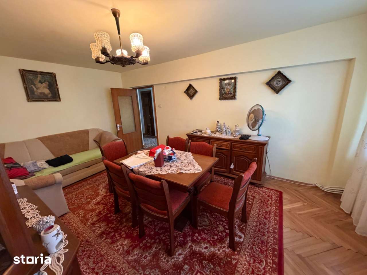 Apartament 3 camere, etaj 2 - Cugir — fotografia 1