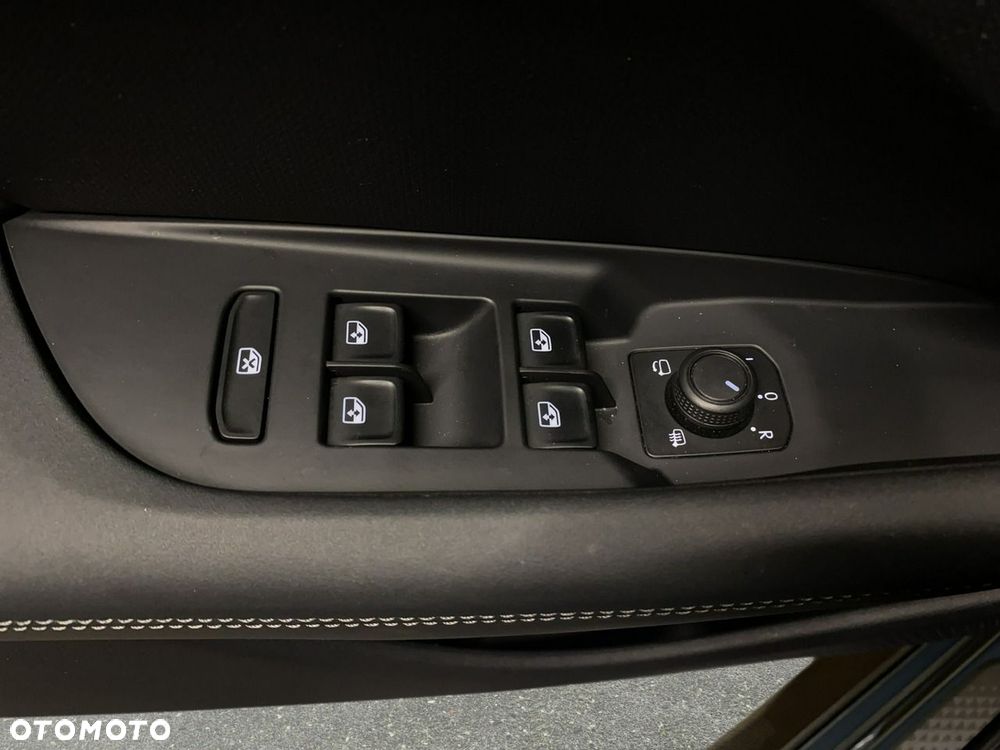 Cupra Terramar 1.5 eTSI mHEV DSG - 39