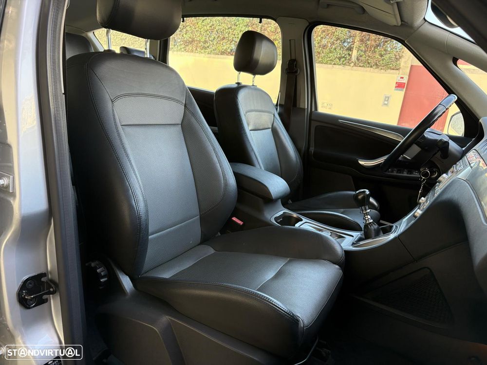 Ford S-Max 1.8 TDCi Titanium 7L - 6