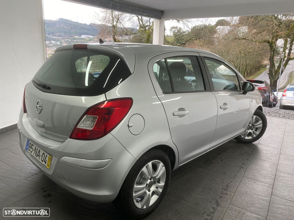 Opel Corsa 1.2 Enjoy Easytronic - 9