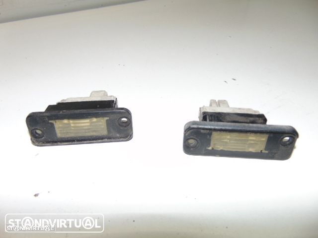 Citroen AX - luzes de matrícula - 1