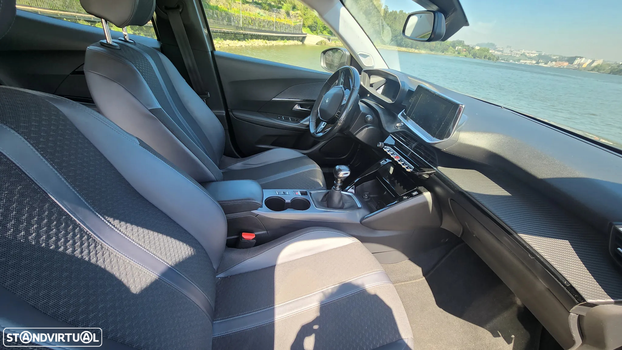 Peugeot 2008 1.5 BlueHDi Allure - 6