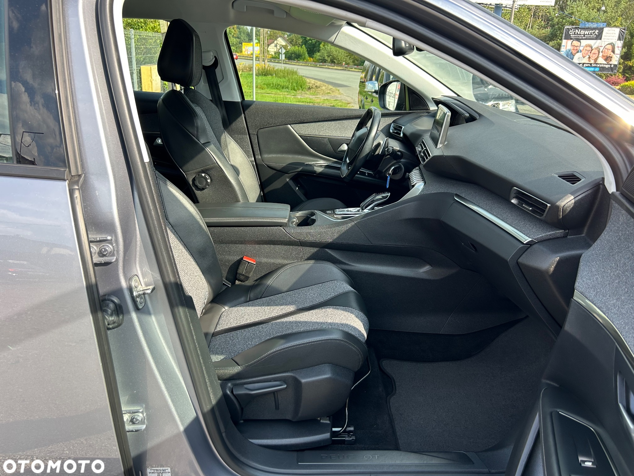 Peugeot 3008 1.5 BlueHDi Allure S&S EAT8 - 20
