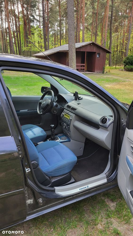 Mazda 2 - 8