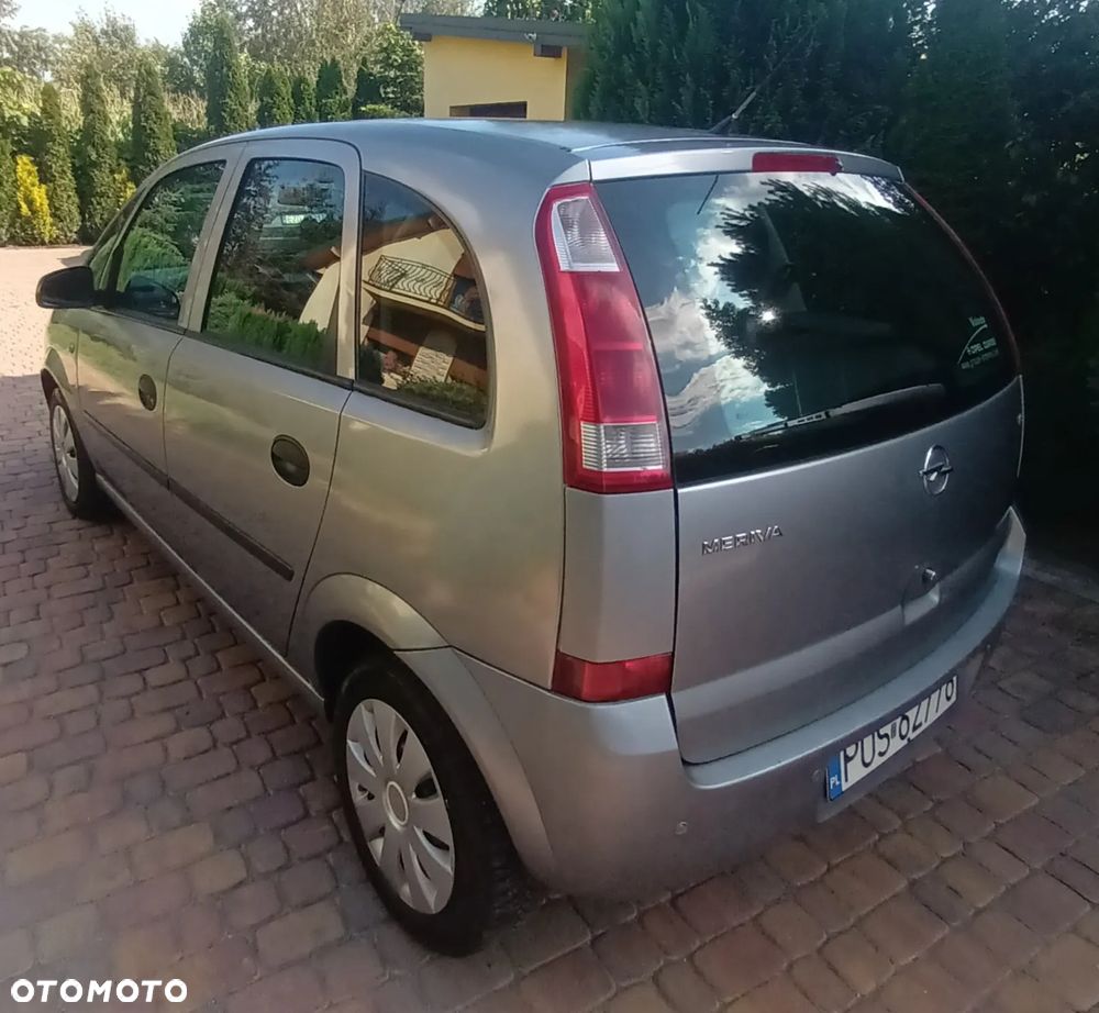 Opel Meriva - 10
