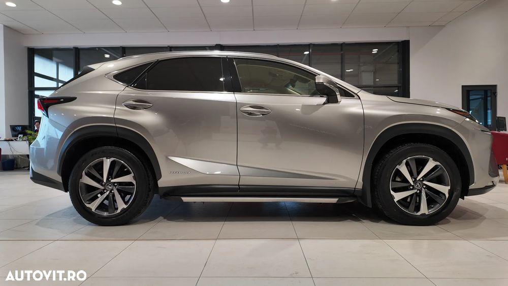Lexus Seria NX 300h E-FOUR Luxury Line - 8