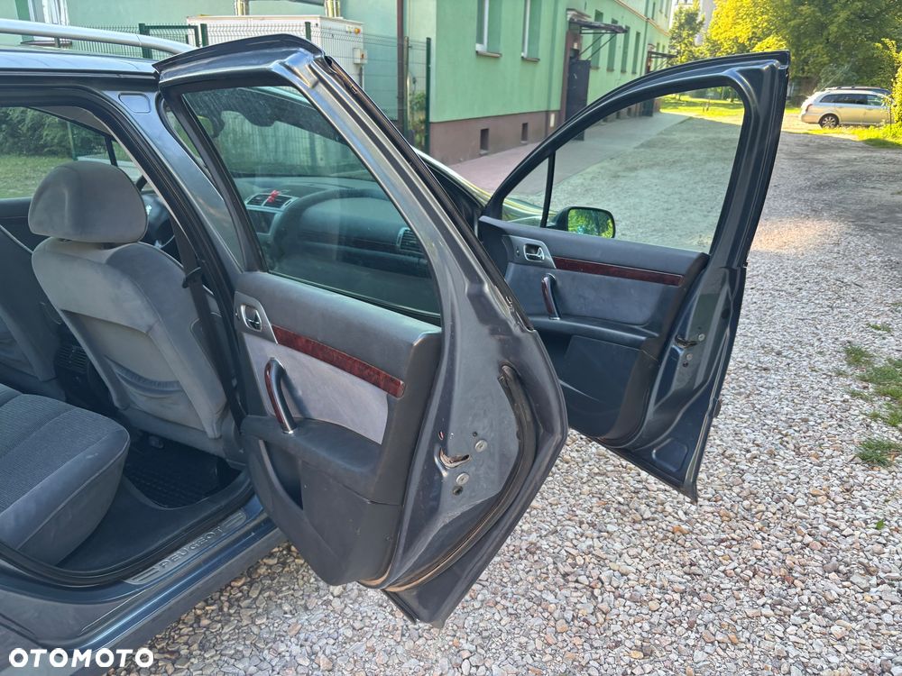 Peugeot 407 - 25