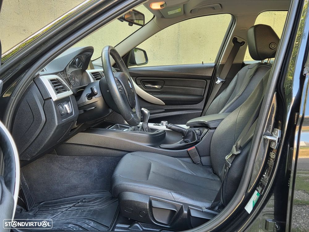 BMW 320 d EfficientDynamics Line Sport - 14