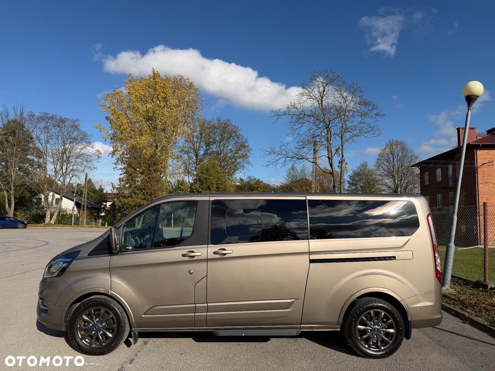 Ford Tourneo Custom 2.0 EcoBlue L2 Shuttle Bus Titanium - 2