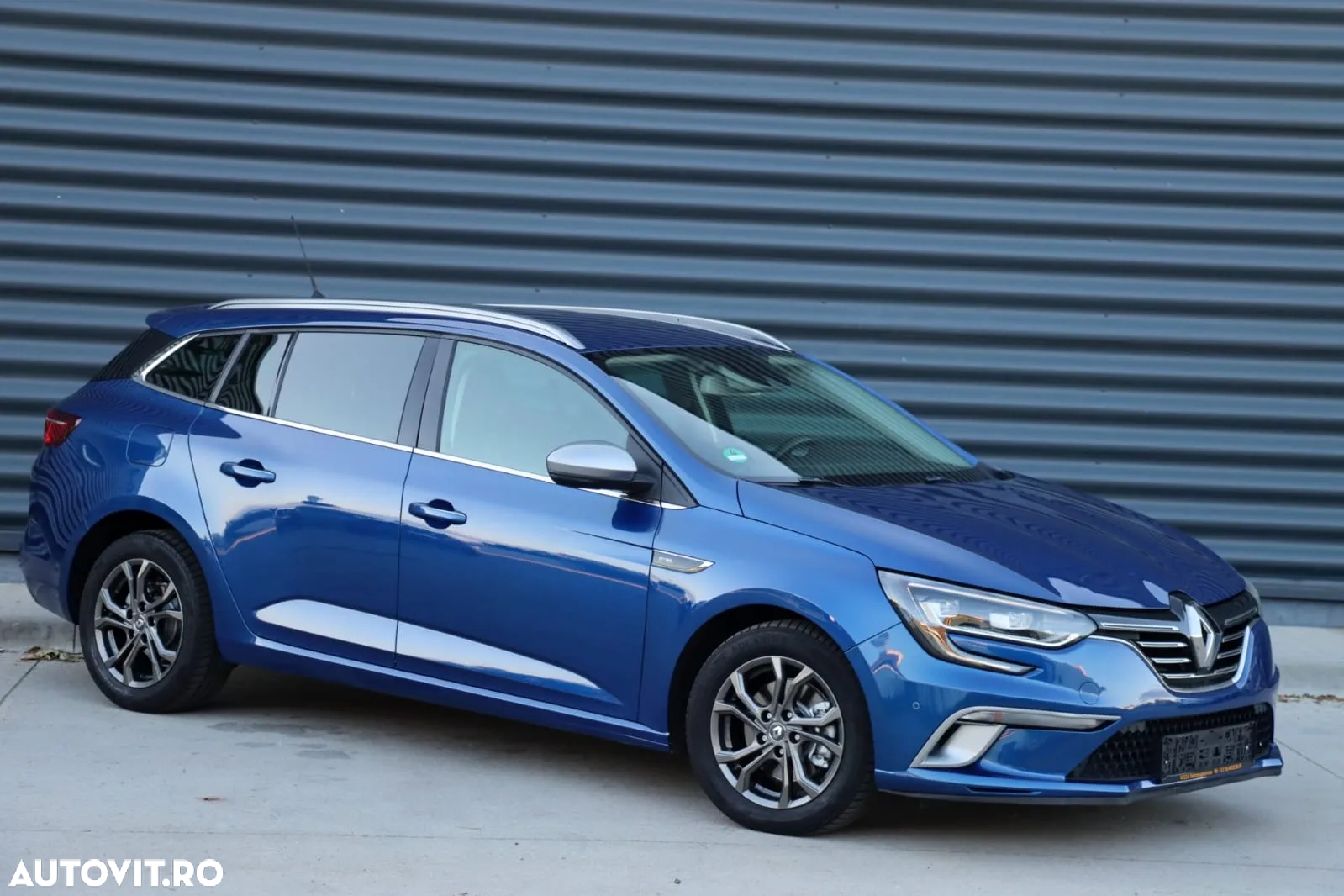 Renault Megane Grandtour BLUE dCi 150 EDC BOSE EDITION - 4