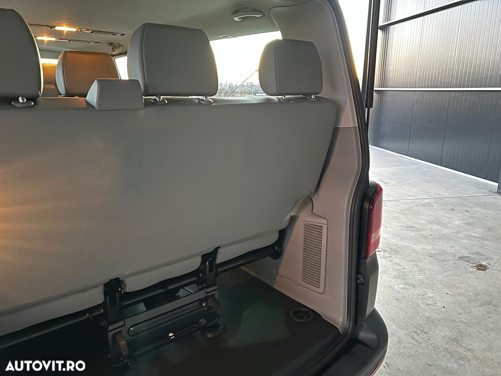 Volkswagen Caravelle - 19