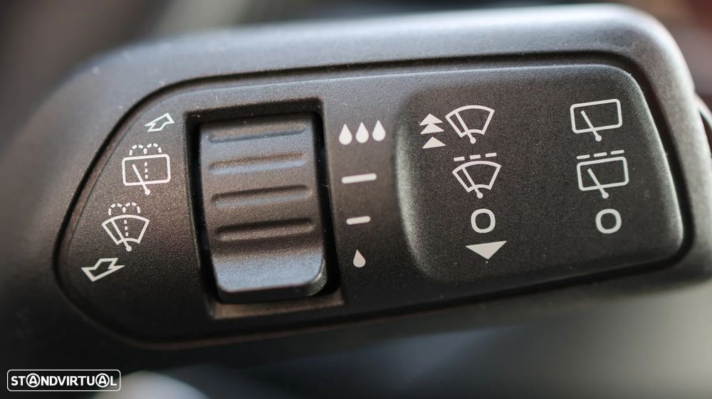 Ford Focus SW 1.5 TDCi EcoBlue ST-Line — fotografia 10