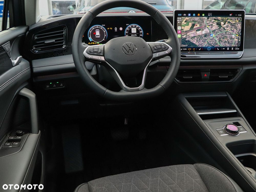 Volkswagen Tiguan - 16