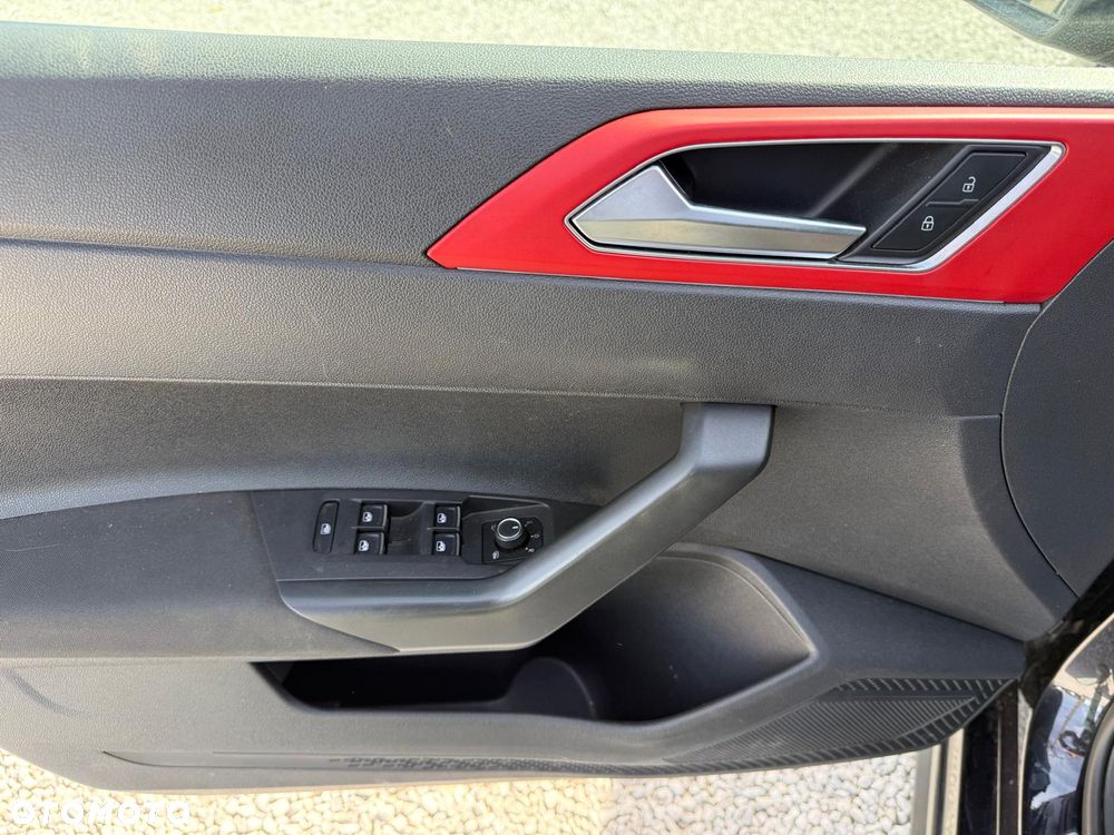 Volkswagen Polo 2.0 TSI DSG GTI - 20