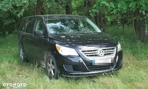 Volkswagen Routan - 4