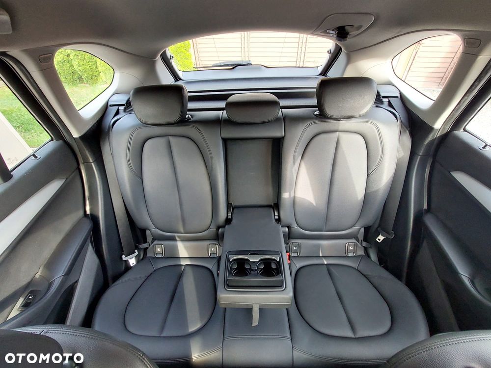 BMW X1 sDrive18i Advantage - 4