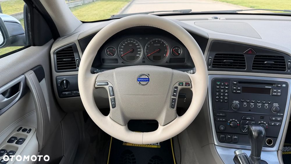 Volvo V70 2.5T Momentum - 34