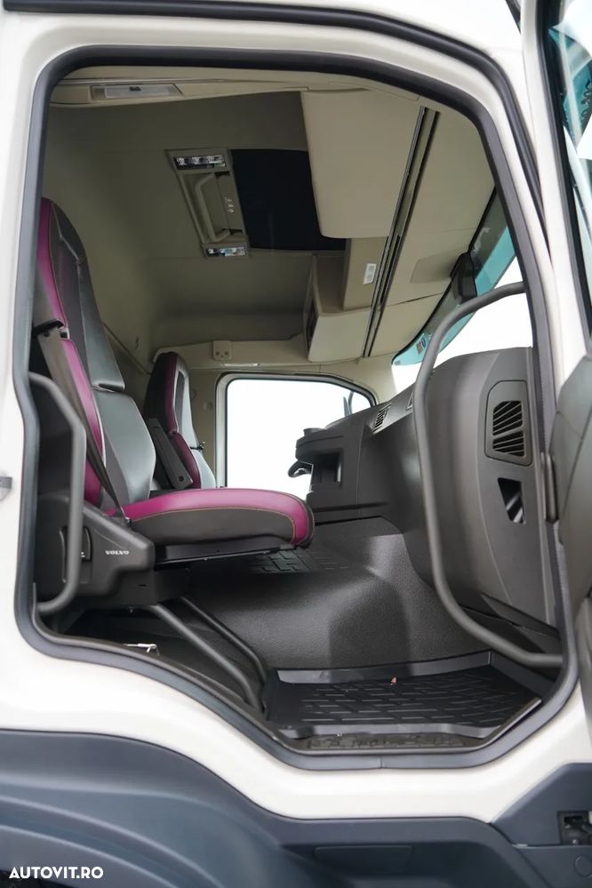 Volvo VOLVO FMX 460 / 8x4 / 9m3 BETONIERĂ / SCHWING STETTER / 9 M3 / I-SHIFT / JANTE DIN ALIAJ / EURO 6 - ANUL DE PRODUCȚIE: 2022 DATA ÎNMATRICULĂRII: 17.01.2022 VIN: YV2XTYOG1NB364494 KILOMETRAJ: 118.000 KM - EURO 6 AER CONDIȚIONAT CUTIE DE VITEZE ȘI SCHI - 37