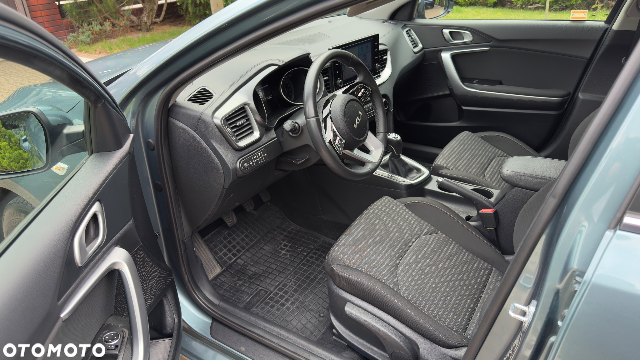Kia Ceed 1.5 T-GDI M - 13