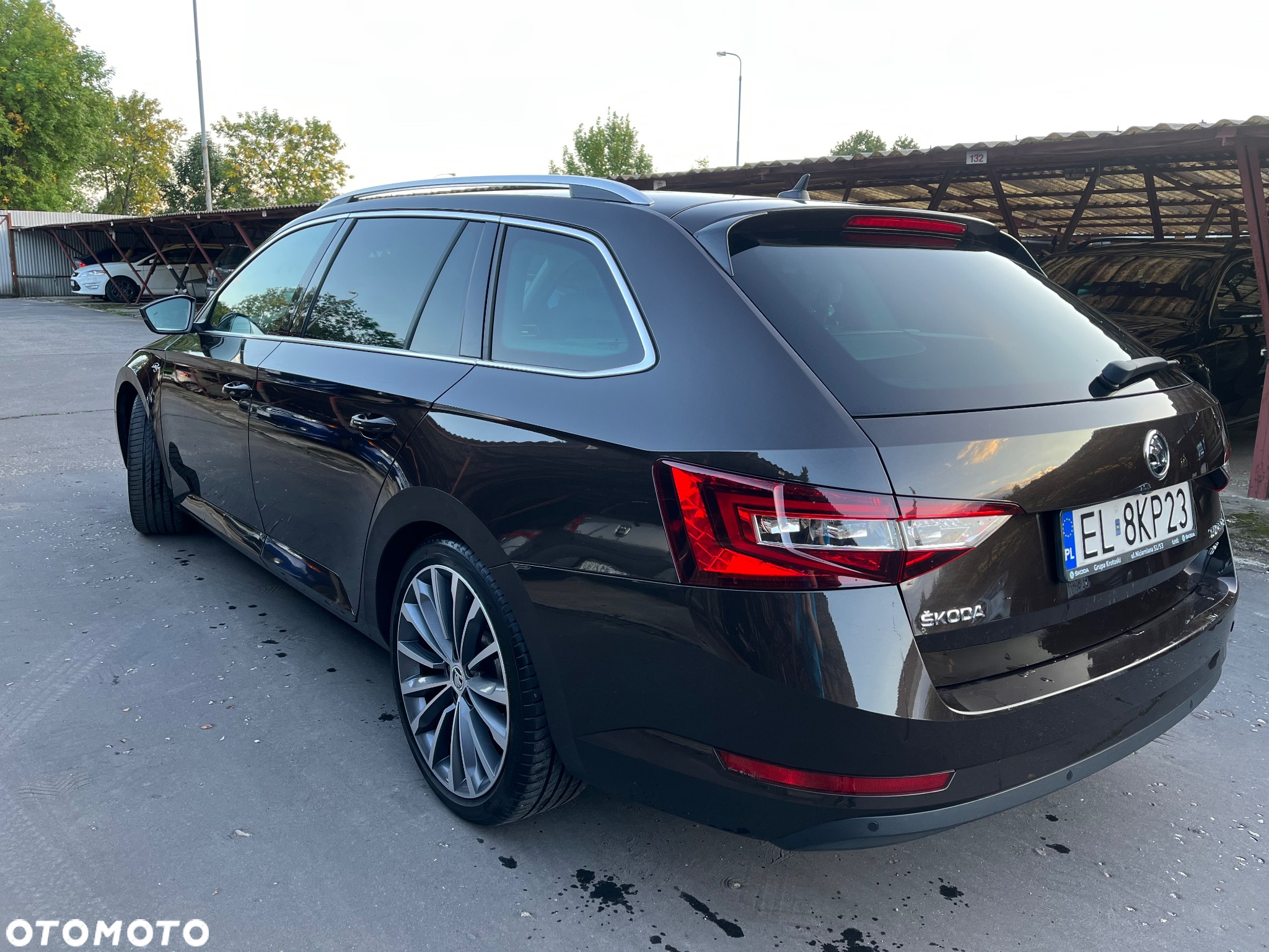 Skoda Superb 2.0 TDI 4x4 L&K DSG - 6