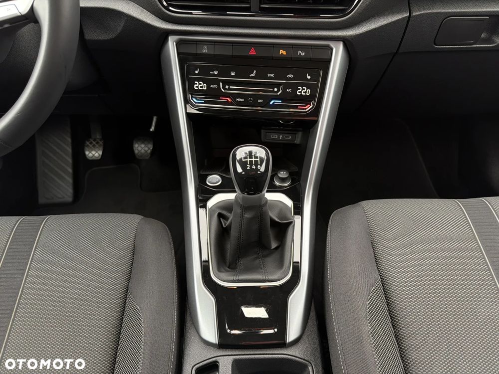 Volkswagen T-Roc 1.5 TSI Life - 16