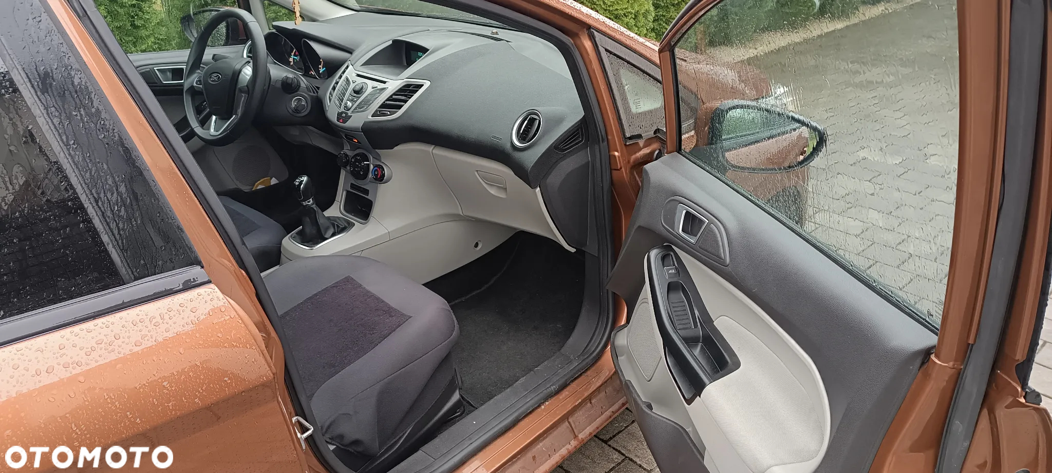 Ford Fiesta 1.5 TDCi Ambiente - 15