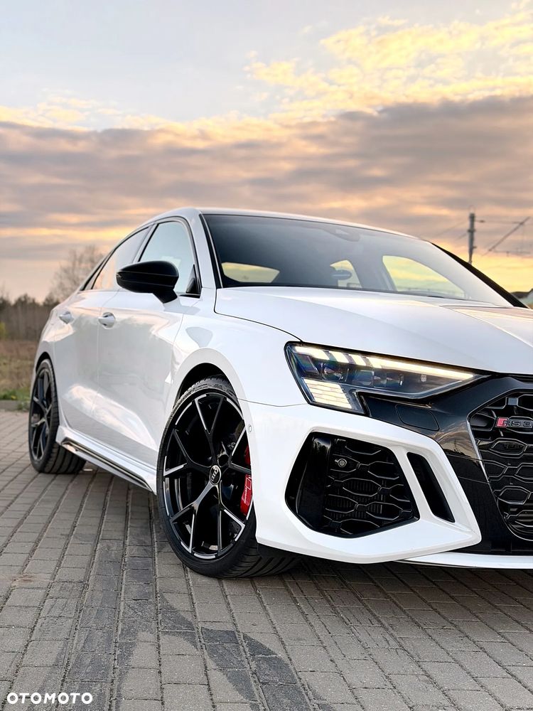Audi RS3 Limousine TFSI Quattro S tronic - 3