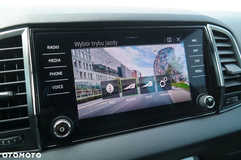 Skoda Karoq 1.5 TSI ACT Style DSG - 29