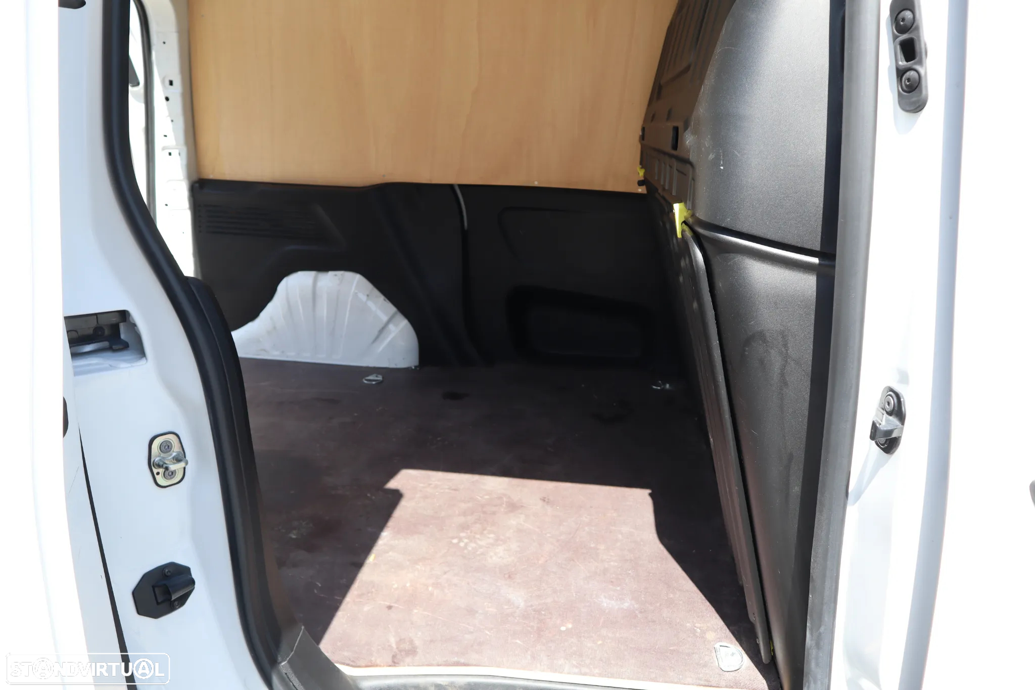 Peugeot Partner 1.5 BlueHDi 3L - 5