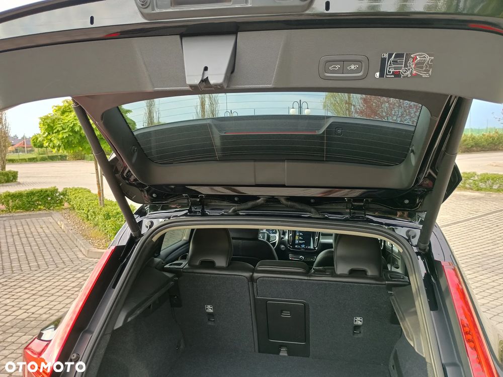 Volvo XC 40 T4 Geartronic Momentum - 31