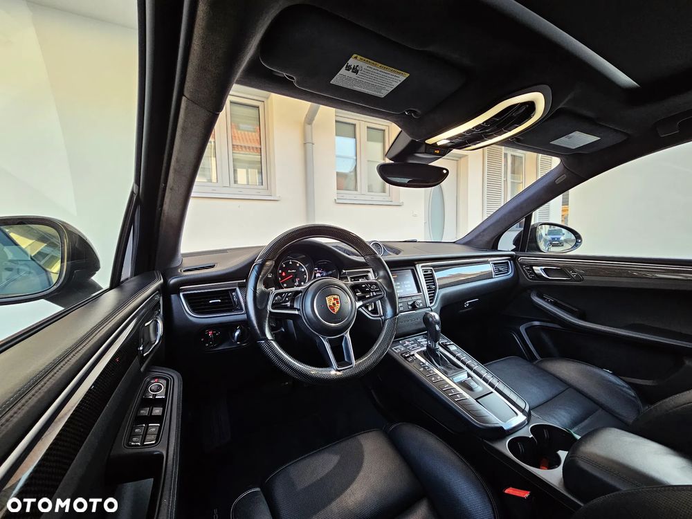 Porsche Macan Turbo PDK - 11