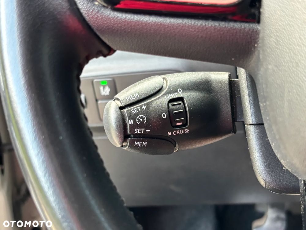 Citroën C3 1.2 PureTech Shine S&S - 12
