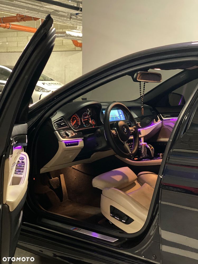 BMW Seria 5 525d xDrive - 22