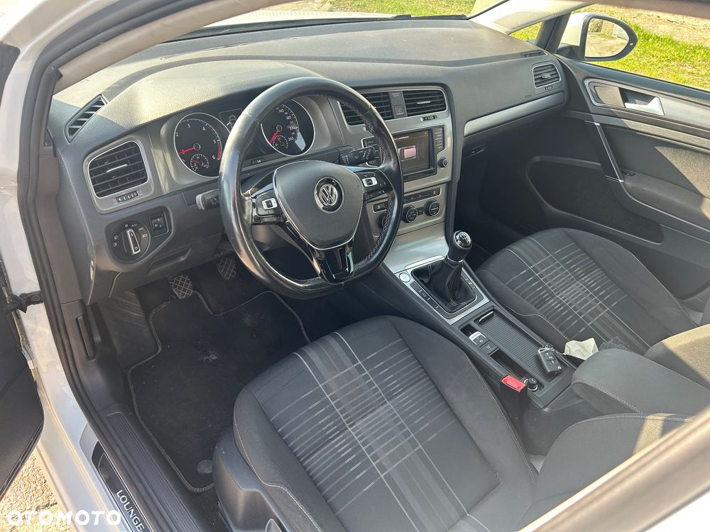 Volkswagen Golf 2.0 TDI BlueMotion Technology Lounge - 5