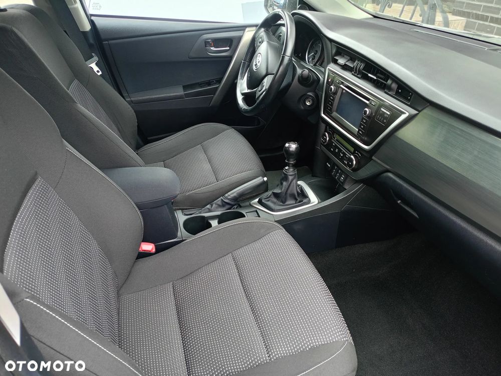 Toyota Auris 1.6 Edition - 26